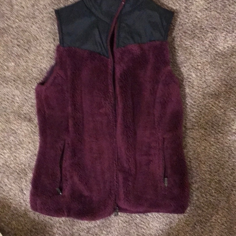 Columbia vest